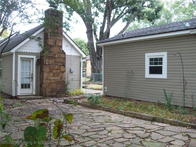 2100 S N Street, Fort Smith, AR 72901