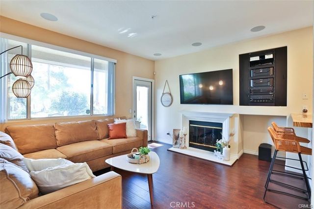 1392 Augusta, Upland, CA 91786