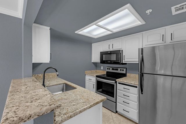 43376 Cook Street 107, Palm Desert, CA 92211
