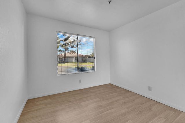 43376 Cook Street 107, Palm Desert, CA 92211