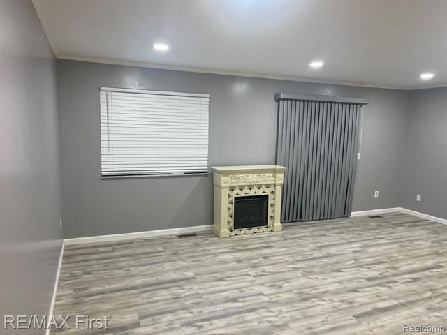 14063 Bery Drive, Sterling Heights, MI 48312