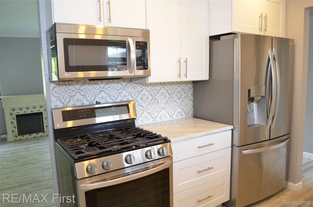 14063 Bery Drive, Sterling Heights, MI 48312