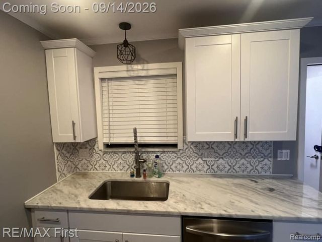 14063 Bery Drive, Sterling Heights, MI 48312