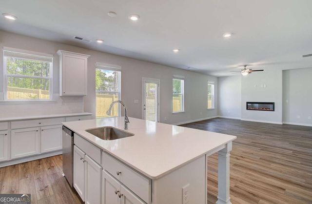 648 Leafy Branch Way, Mcdonough, GA 30253