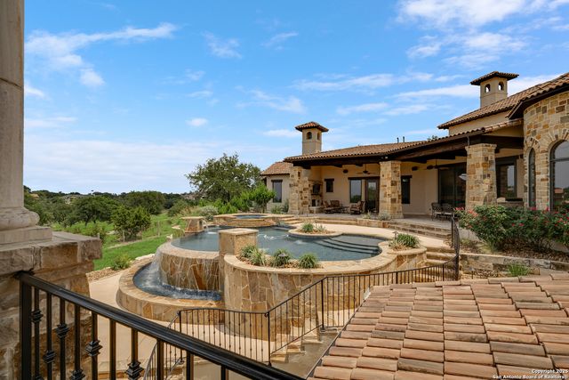35 Winged Foot, Boerne, TX 78006