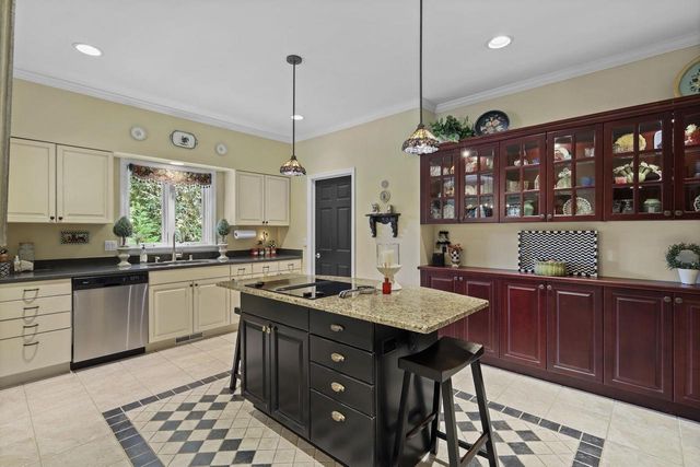 1706 Shady Point Drive, Verona, WI 53593