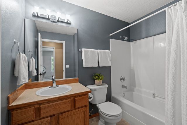 4724 E 15th Ave, Spokane Valley, WA 99212