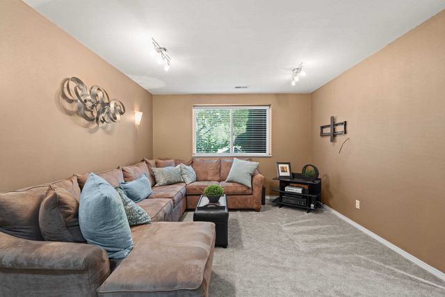 4724 E 15th Ave, Spokane Valley, WA 99212
