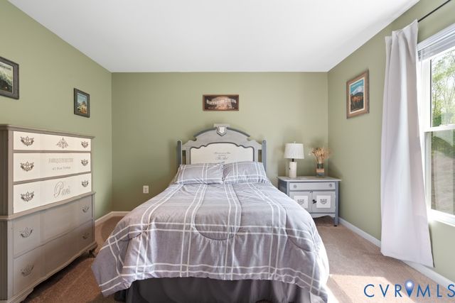7911 Honeybee Ct, Prince George, VA 23860