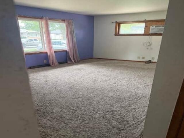 8817 W Custer AVENUE, Milwaukee, WI 53225