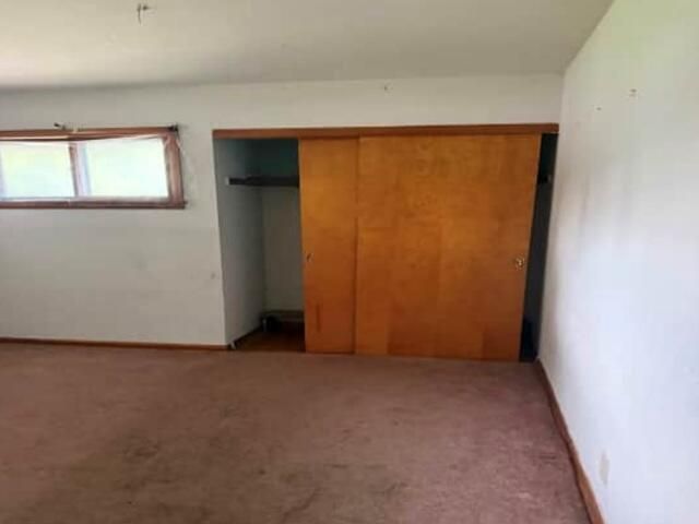 8817 W Custer AVENUE, Milwaukee, WI 53225
