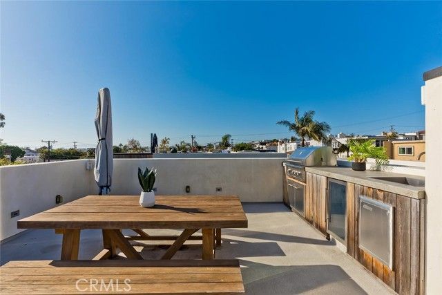 622 1st Place, Hermosa Beach, CA 90254
