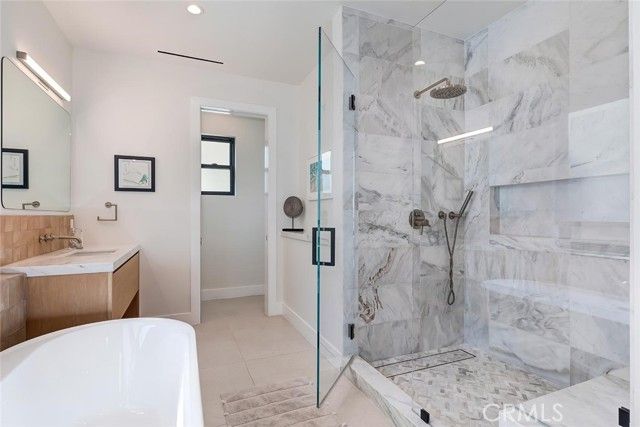 622 1st Place, Hermosa Beach, CA 90254