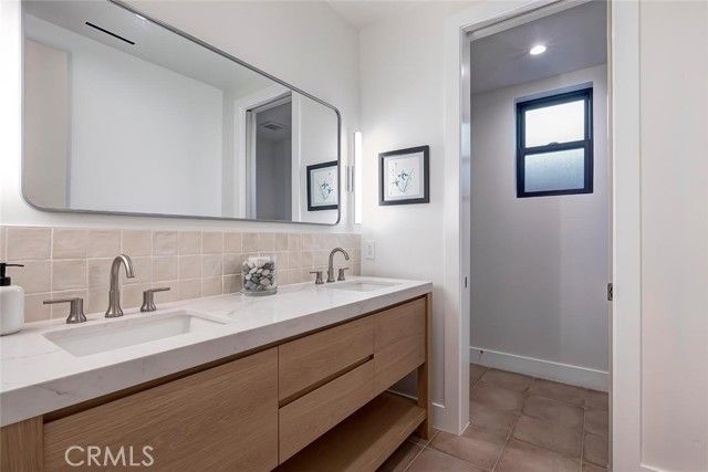 622 1st Place, Hermosa Beach, CA 90254