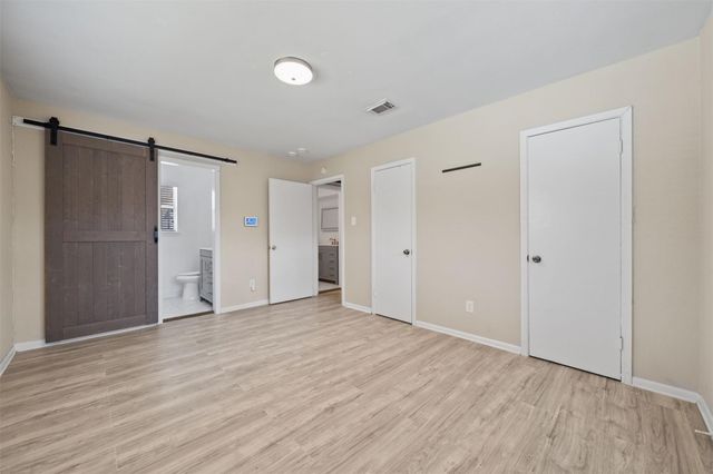 5826 Spruce Forest Drive, Houston, TX 77092