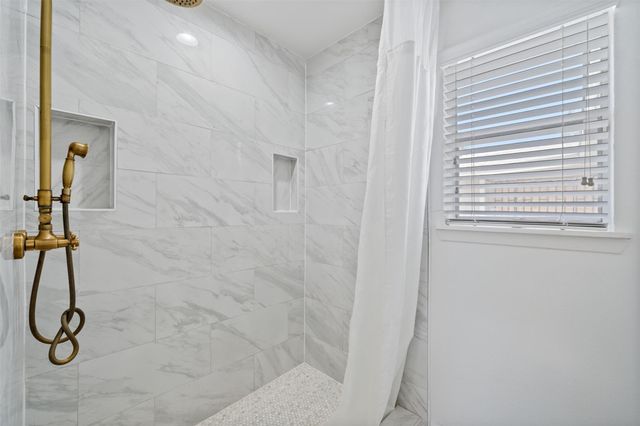 5826 Spruce Forest Drive, Houston, TX 77092