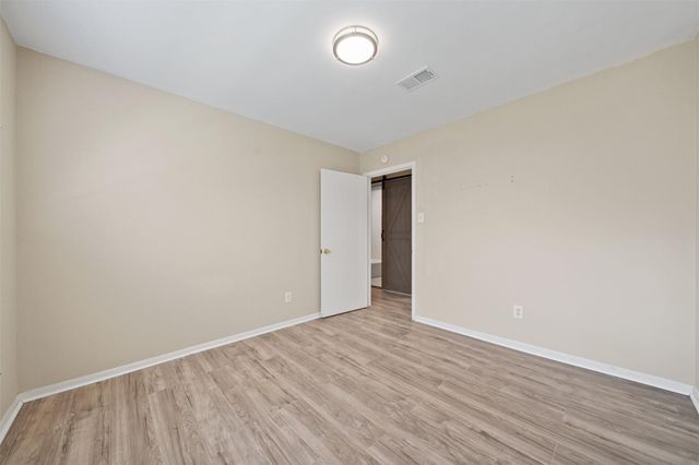 5826 Spruce Forest Drive, Houston, TX 77092