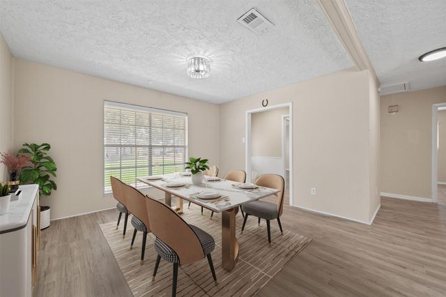 5826 Spruce Forest Drive, Houston, TX 77092