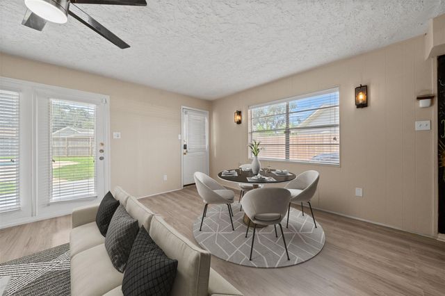 5826 Spruce Forest Drive, Houston, TX 77092