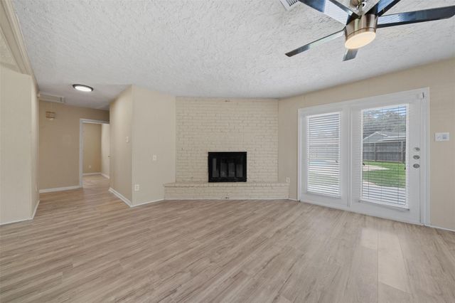 5826 Spruce Forest Drive, Houston, TX 77092