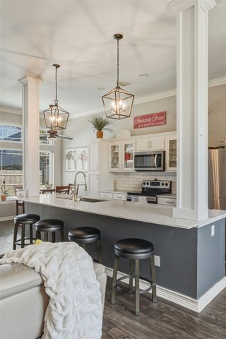 1226 Eaton, Grapevine, TX 76051