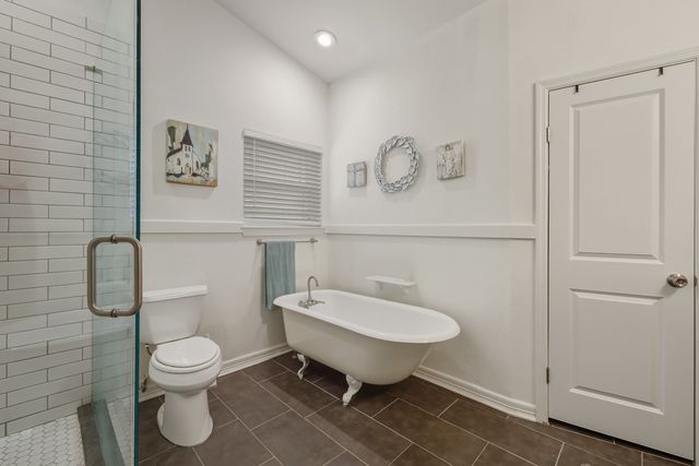 1226 Eaton, Grapevine, TX 76051