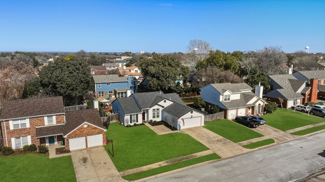 1226 Eaton, Grapevine, TX 76051