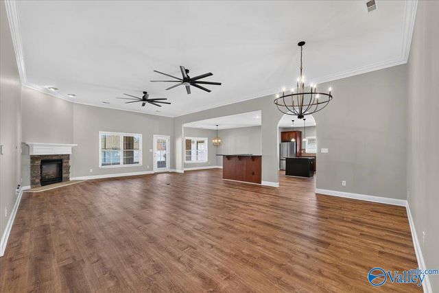 2512 Oxmoor Blvd, Huntsville, AL 35803