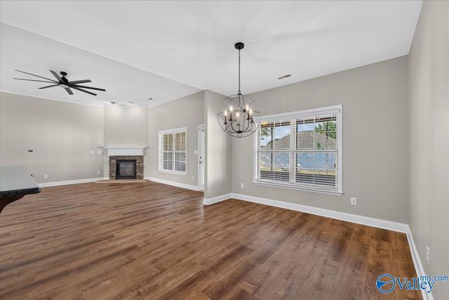 2512 Oxmoor Blvd, Huntsville, AL 35803