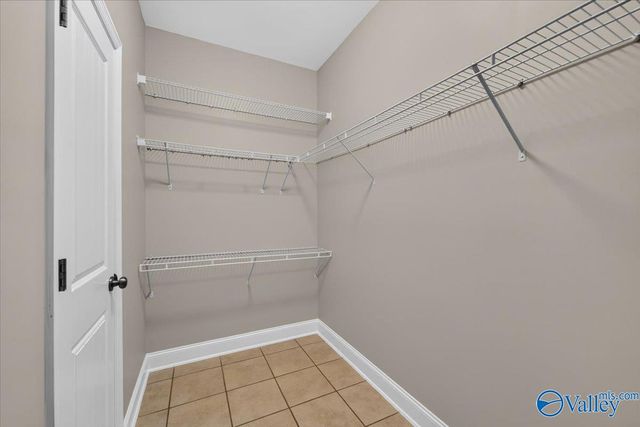 2512 Oxmoor Blvd, Huntsville, AL 35803