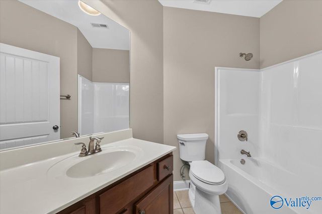 2512 Oxmoor Blvd, Huntsville, AL 35803