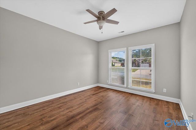 2512 Oxmoor Blvd, Huntsville, AL 35803