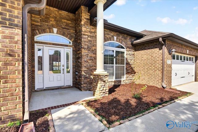 2512 Oxmoor Blvd, Huntsville, AL 35803