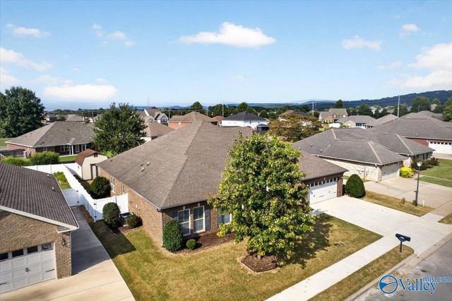 2512 Oxmoor Blvd, Huntsville, AL 35803