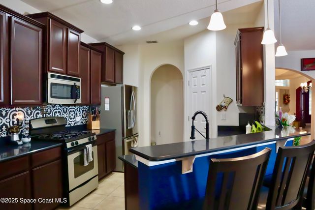 219 Abernathy Circle SE, Palm Bay, FL 32909