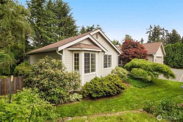 14222 108th Avenue NE, Kirkland, WA 98034