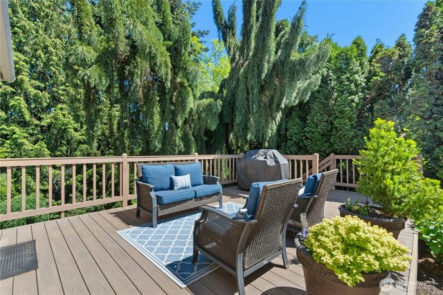 14222 108th Avenue NE, Kirkland, WA 98034