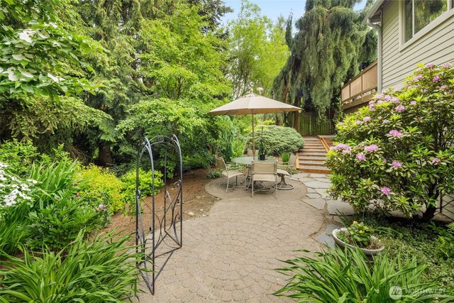 14222 108th Avenue NE, Kirkland, WA 98034