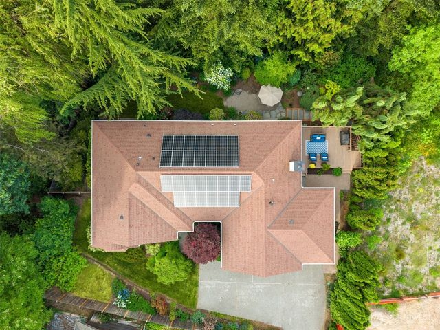14222 108th Avenue NE, Kirkland, WA 98034