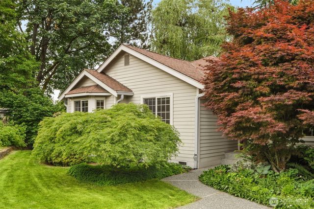 14222 108th Avenue NE, Kirkland, WA 98034