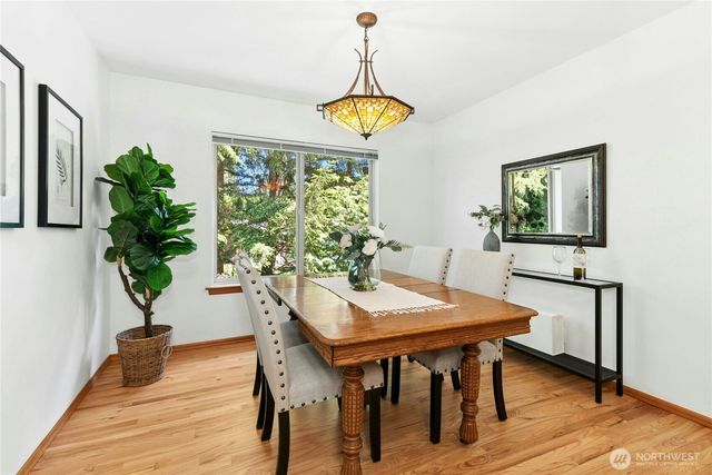 14222 108th Avenue NE, Kirkland, WA 98034