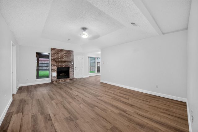 15410 Wildwood Lake Drive, Houston, TX 77083