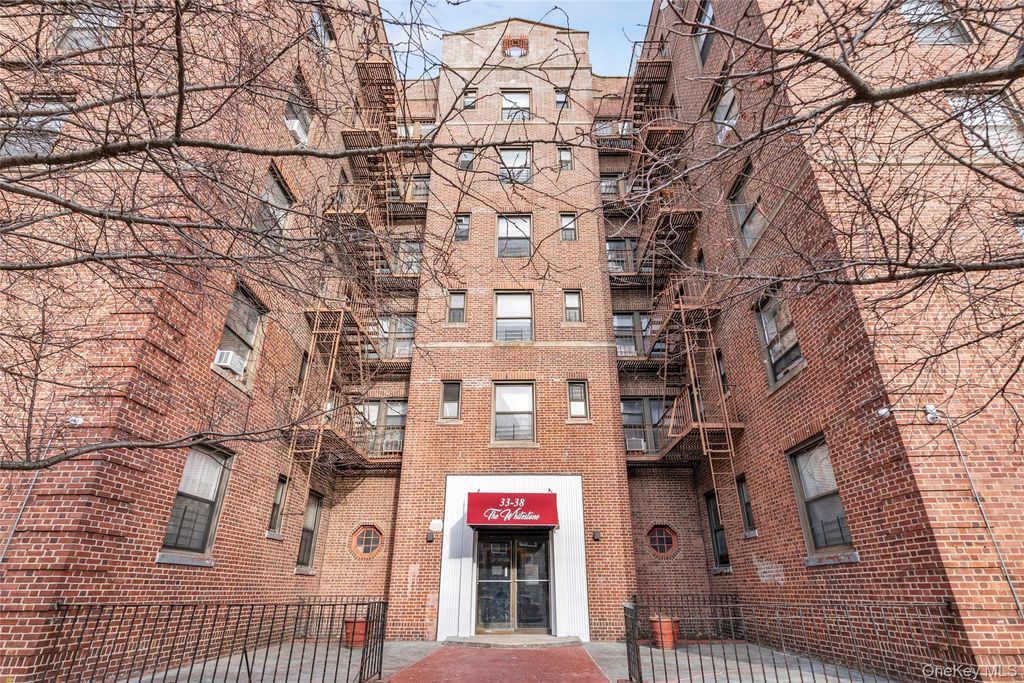 33-38 Parsons Boulevard 6G, Flushing, NY 11354