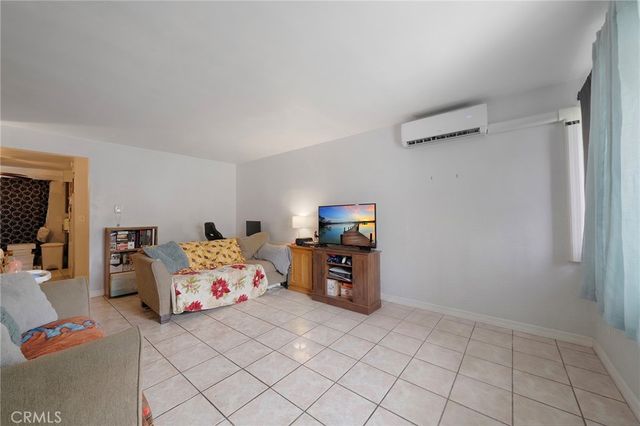 2025 Las Vegas Avenue 3, Pomona, CA 91767