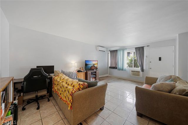 2025 Las Vegas Avenue 3, Pomona, CA 91767