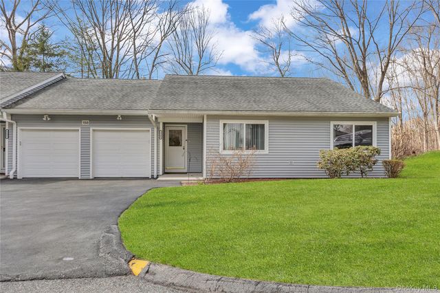 158 Carriage Court B, Yorktown Heights, NY 10598