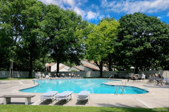 158 Carriage Court B, Yorktown Heights, NY 10598
