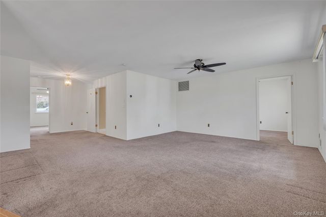 158 Carriage Court B, Yorktown Heights, NY 10598