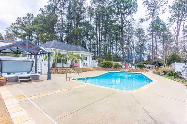 225 Cheltenham Drive, Aiken, SC 29803