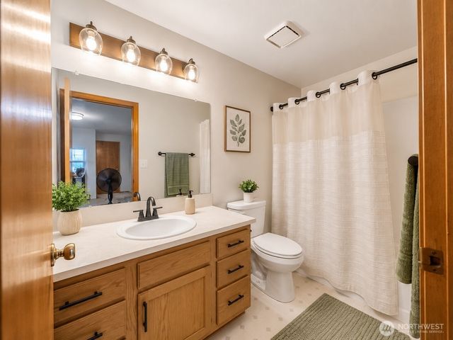 219 7TH Street NE, Puyallup, WA 98372